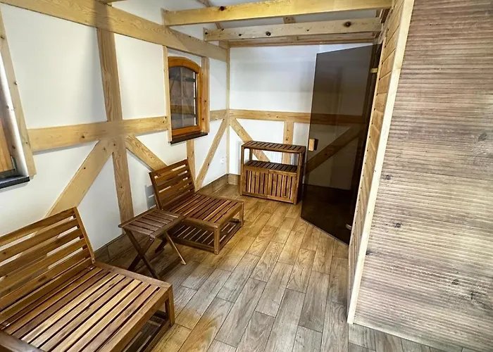 Lägenhetshotell Palac Sapetow Tuczno (Strzelce-Drezdenko)