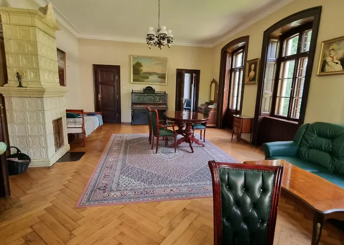 Palac Sapetow 3* Tuczno (Strzelce-Drezdenko)